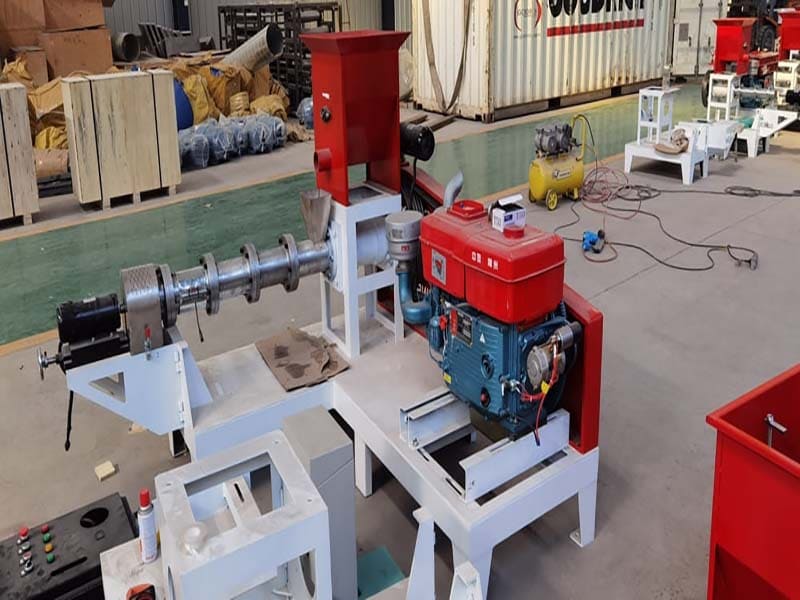dry type Sturgeon extruded feed machine in Tanzania